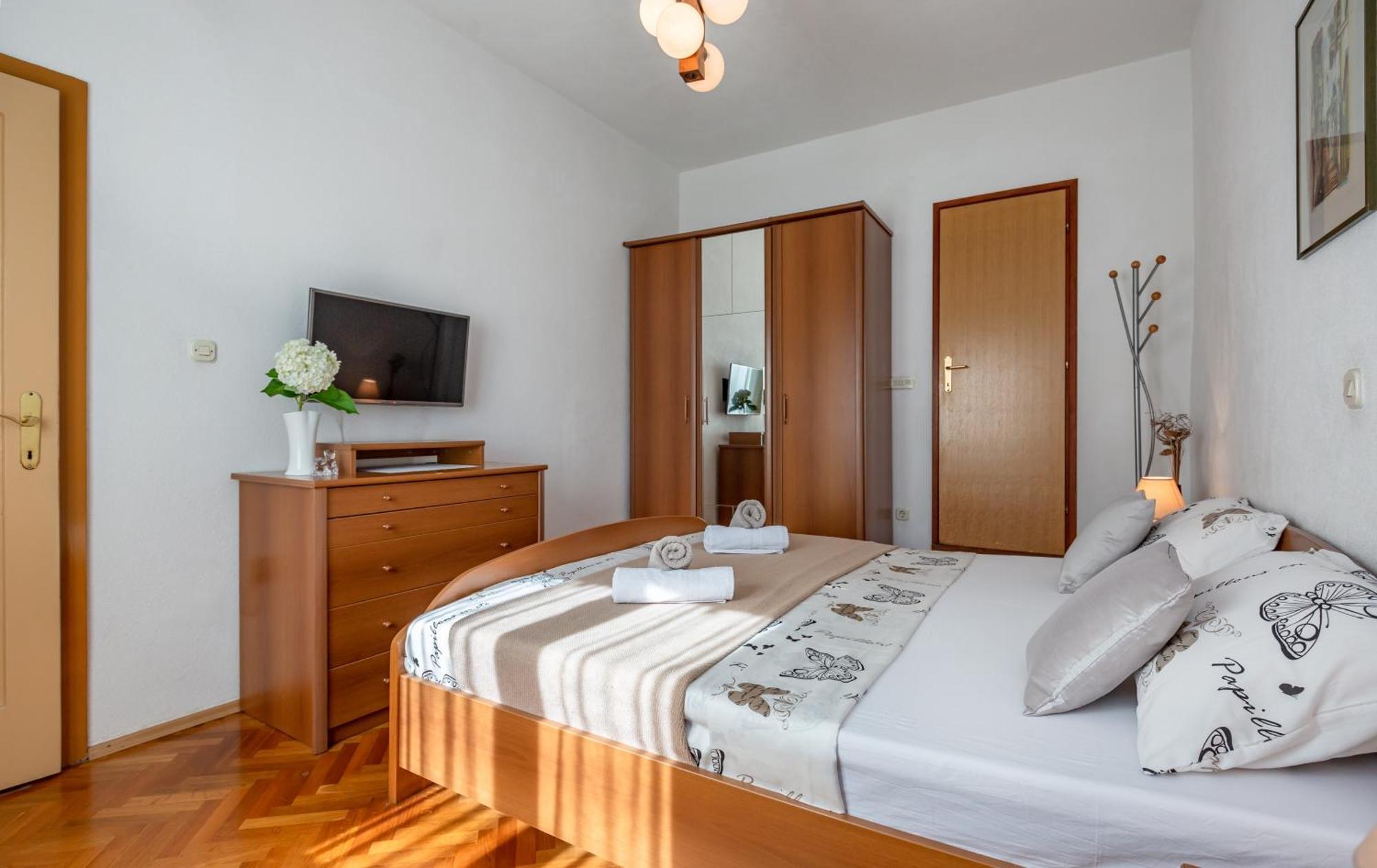Apartmani Lovrenco Krvavica Exterior foto