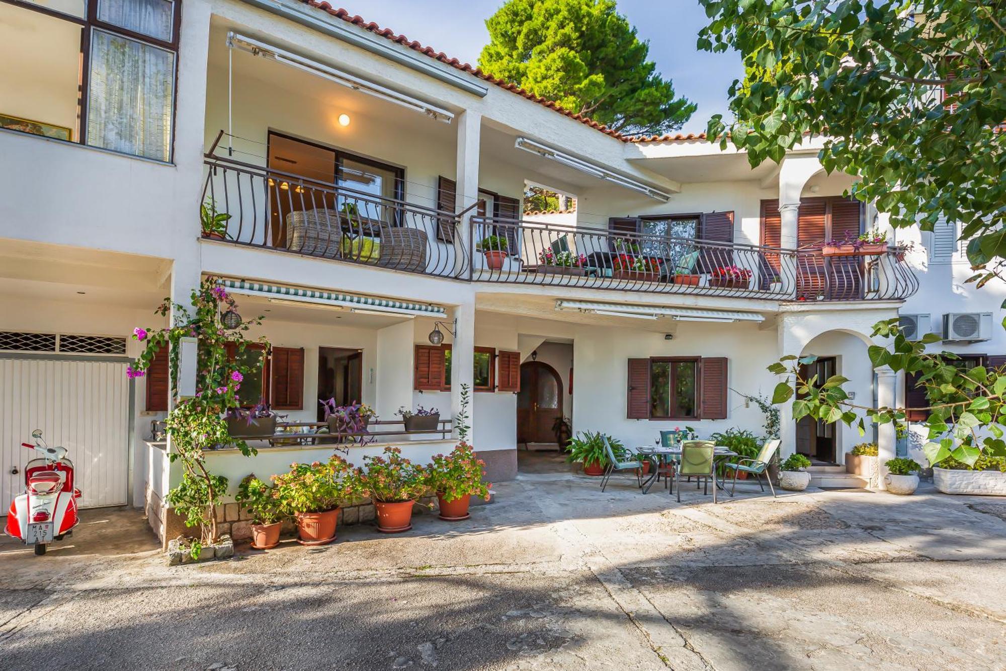 Apartmani Lovrenco Krvavica Zimmer foto