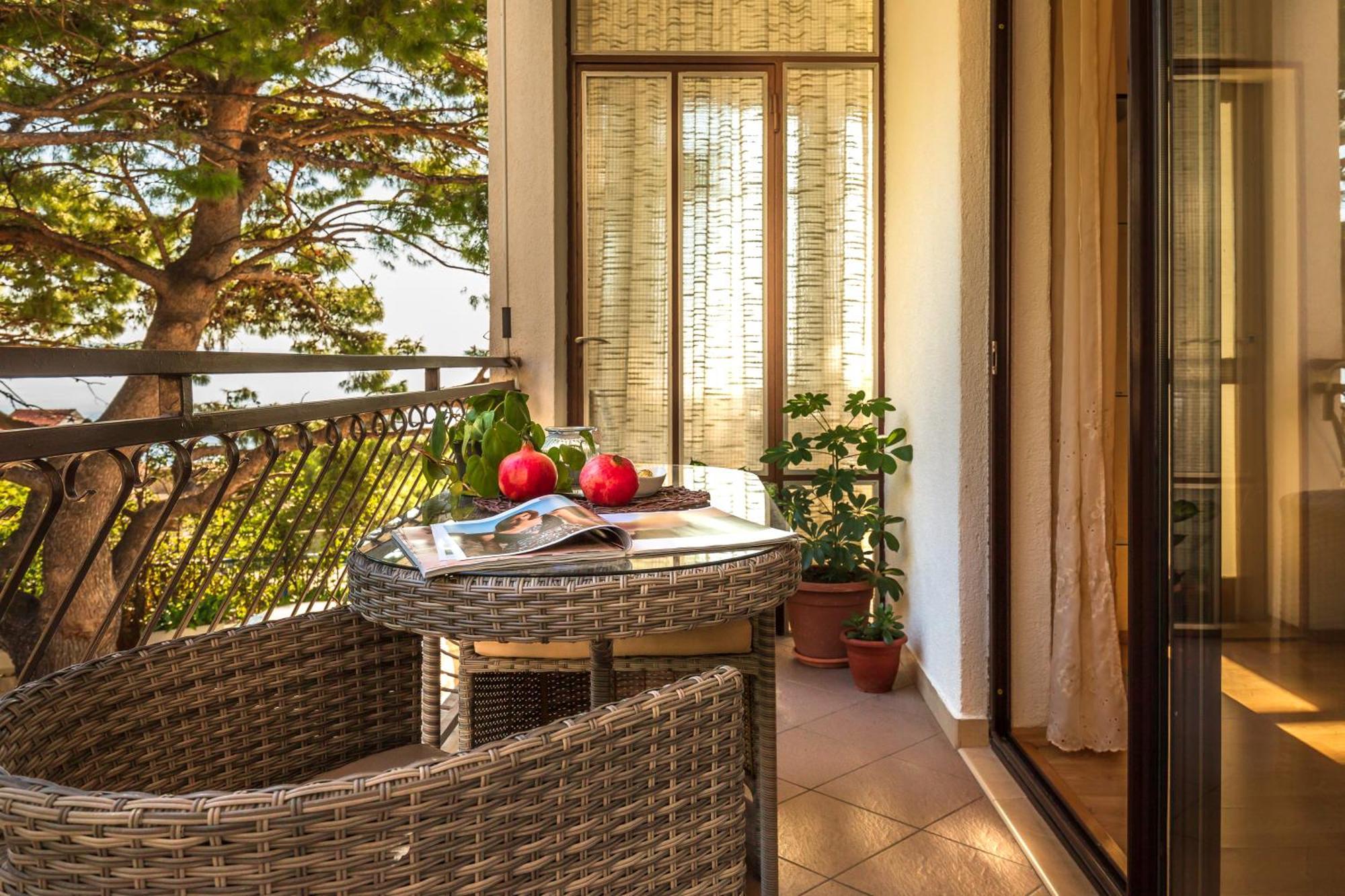 Apartmani Lovrenco Krvavica Exterior foto