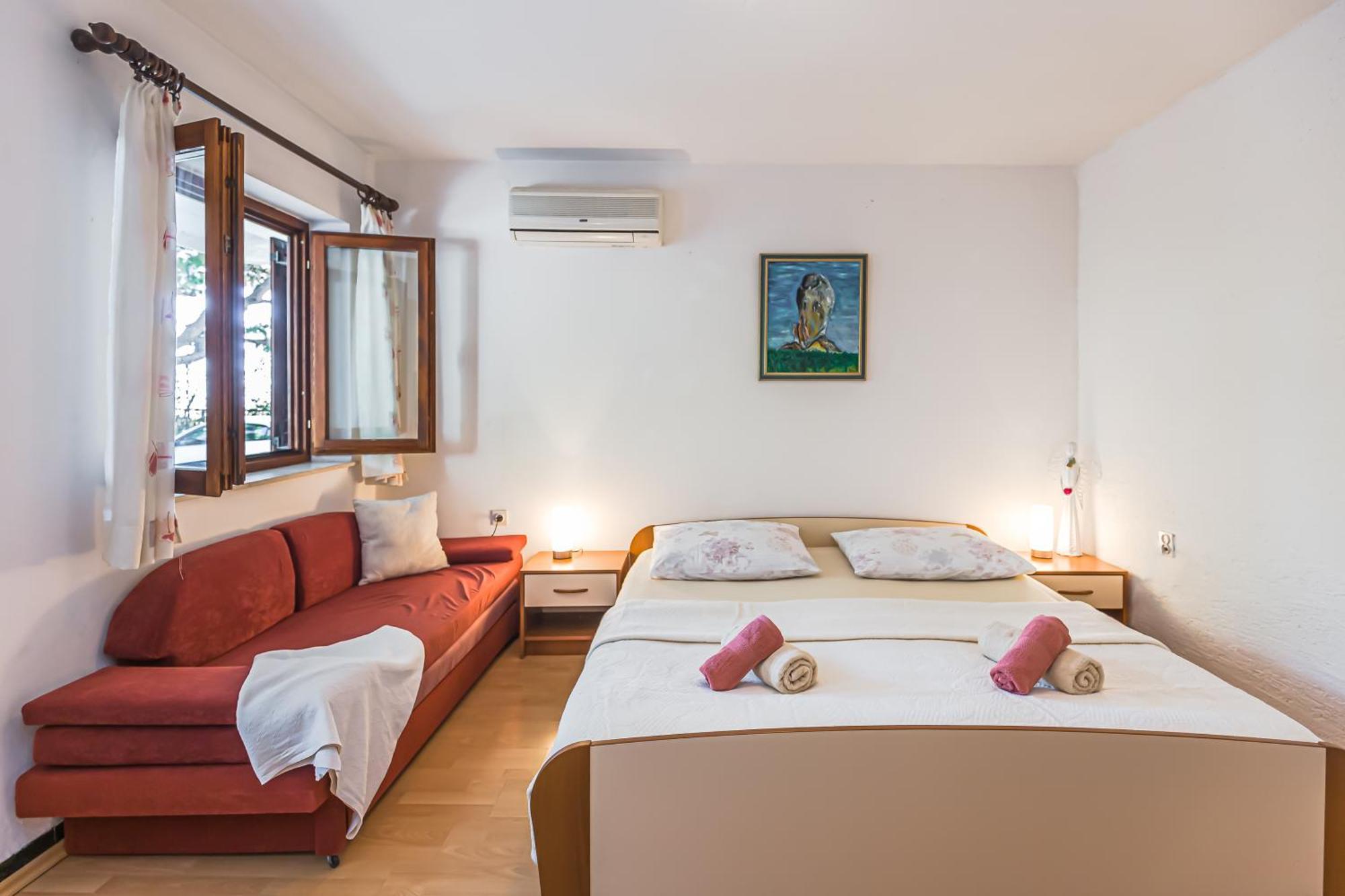 Apartmani Lovrenco Krvavica Exterior foto