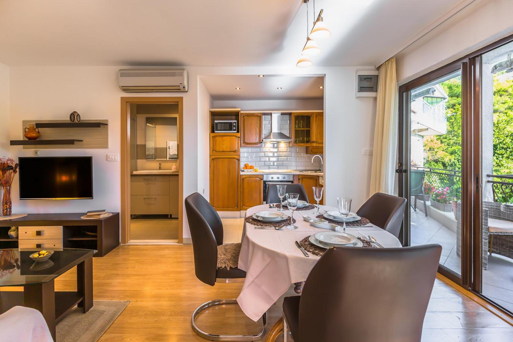 Apartmani Lovrenco Krvavica Exterior foto